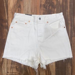 Levi’s ribcage shorts